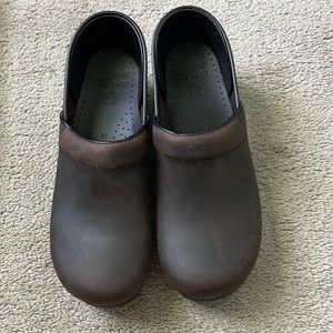 Dansko Women’s size 41 Professional Clog Antique Brown/Black